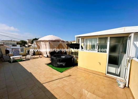 Wiederverkauf - Semi Detached Villa - La Marina - Urbanización La Marina