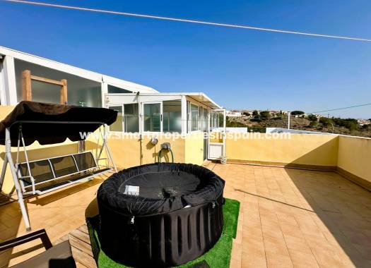 Wiederverkauf - Semi Detached Villa - La Marina - Urbanización La Marina