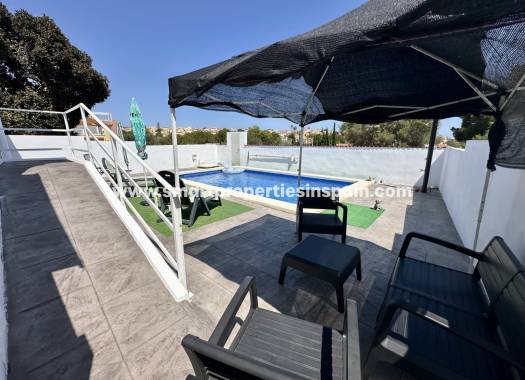 Wederverkoop - Detached Villa - La Marina - Urbanización La Marina