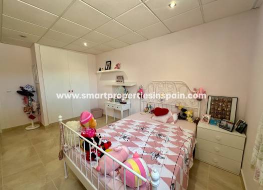 Reventa - Chalet Independiente - La Marina - Urbanización La Marina