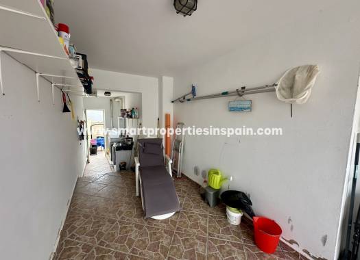 Wederverkoop - Detached Villa - La Marina - Urbanización La Marina