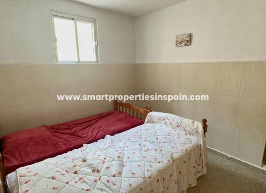 Wederverkoop - Detached Villa - La Marina - Urbanización La Marina