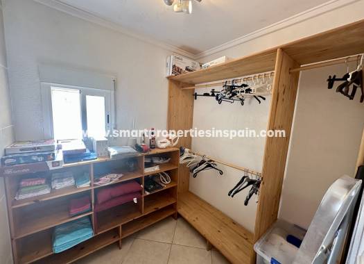 Wederverkoop - Detached Villa - La Marina - Urbanización La Marina