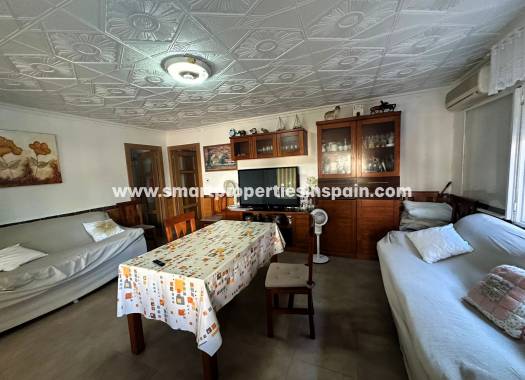 Reventa - Chalet Independiente - La Marina - Urbanización La Marina