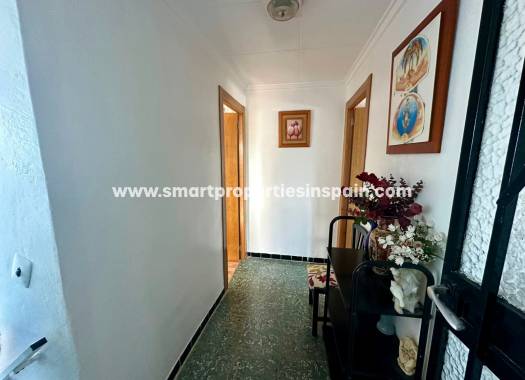 Reventa - Chalet Independiente - La Marina - Urbanización La Marina