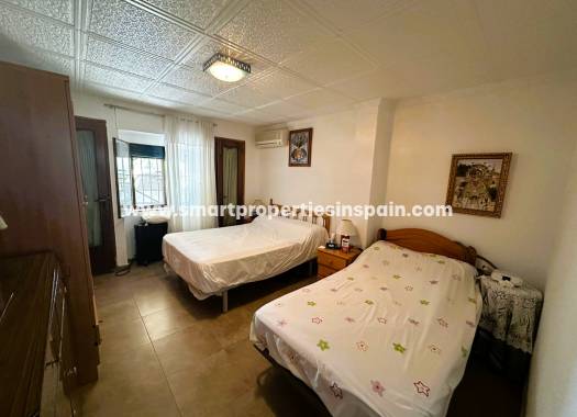 Reventa - Chalet Independiente - La Marina - Urbanización La Marina