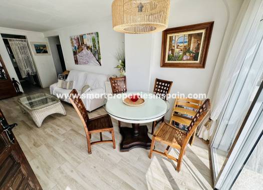 Wederverkoop - Detached Villa - La Marina - Urbanización La Marina