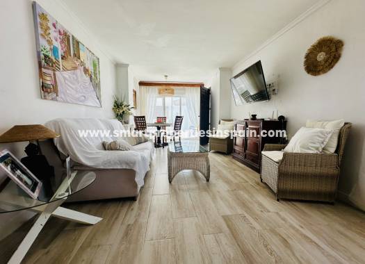Wederverkoop - Detached Villa - La Marina - Urbanización La Marina