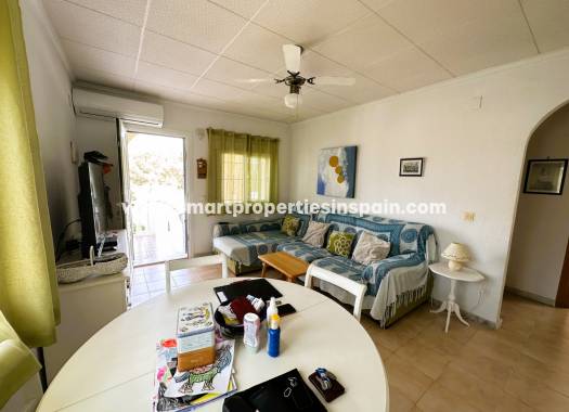 Wederverkoop - Detached Villa - La Marina - Urbanización La Marina