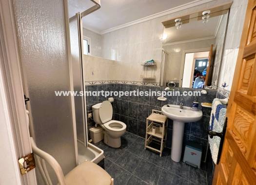 Wederverkoop - Detached Villa - La Marina - Urbanización La Marina