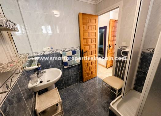Wederverkoop - Detached Villa - La Marina - Urbanización La Marina
