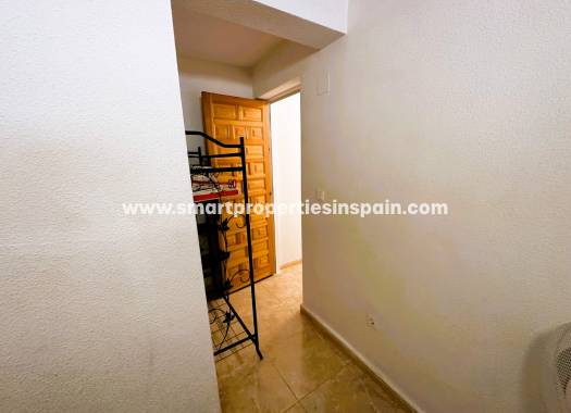 Wederverkoop - Detached Villa - La Marina - Urbanización La Marina