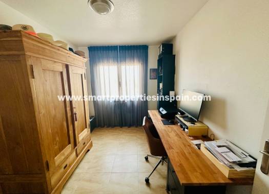 Wederverkoop - Detached Villa - La Marina - Urbanización La Marina