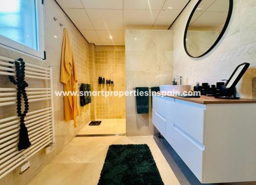 Wederverkoop - Detached Villa - La Marina - Urbanización La Marina