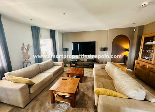 Wederverkoop - Detached Villa - La Marina - Urbanización La Marina