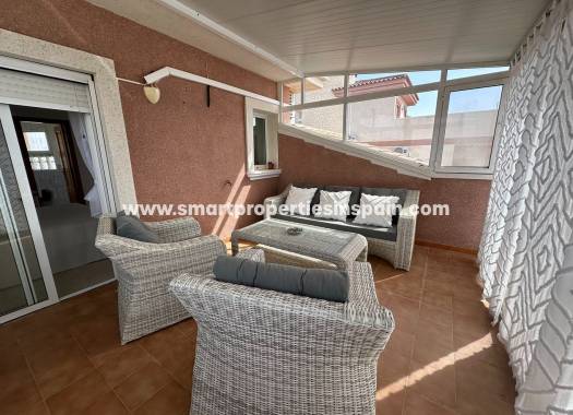 Wederverkoop - Detached Villa - La Marina - Urbanización La Marina