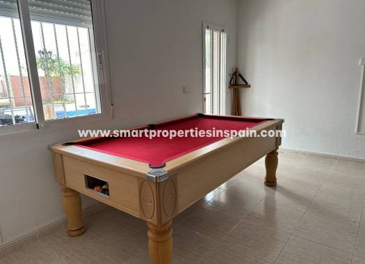 Wederverkoop - Detached Villa - La Marina - Urbanización La Marina