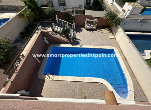 Wederverkoop - Detached Villa - La Marina - Urbanización La Marina