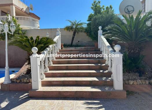 Wederverkoop - Detached Villa - La Marina - Urbanización La Marina