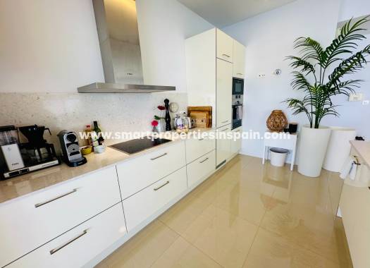 Reventa - Chalet Independiente - La Marina - Urbanización La Marina