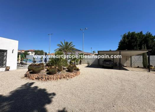 Resale - Detached Villa - La Marina - Urbanización La Marina