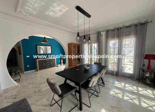 Resale - Detached Villa - La Marina - Urbanización La Marina