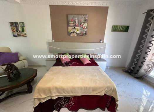 Resale - Detached Villa - La Marina - Urbanización La Marina