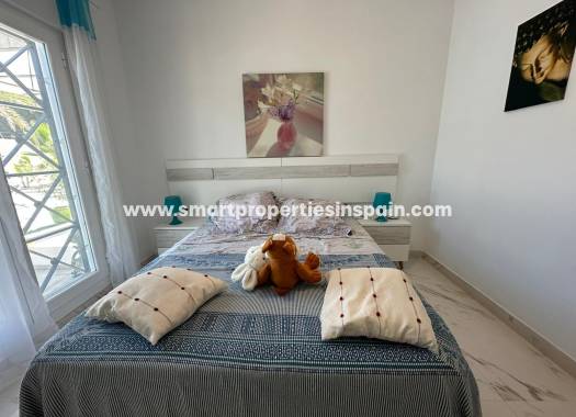 Resale - Detached Villa - La Marina - Urbanización La Marina