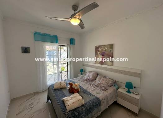 Resale - Detached Villa - La Marina - Urbanización La Marina
