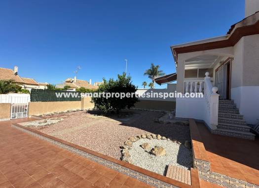 Reventa - Semi Detached Villa - La Marina - Urbanización La Marina