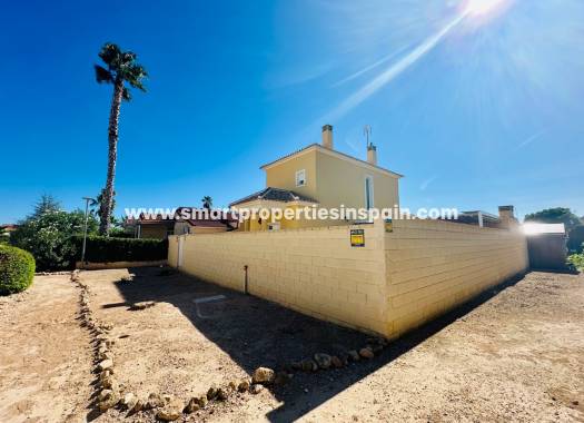 Wiederverkauf - Freistehendes Haus - La Marina - Urbanización La Marina