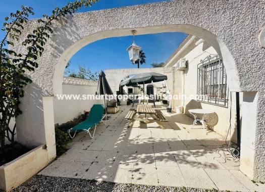 Resale - Detached Villa - La Marina - Urbanización La Marina