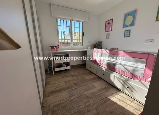 Wederverkoop - Semi Detached Villa - La Marina - Urbanización La Marina