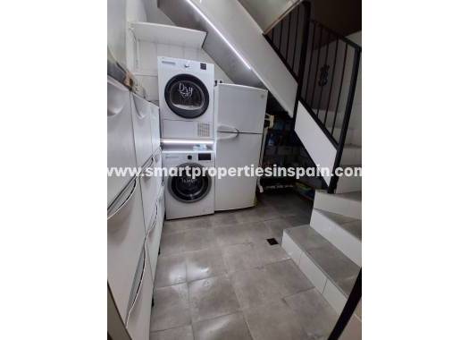 Wederverkoop - Semi Detached Villa - La Marina - Urbanización La Marina