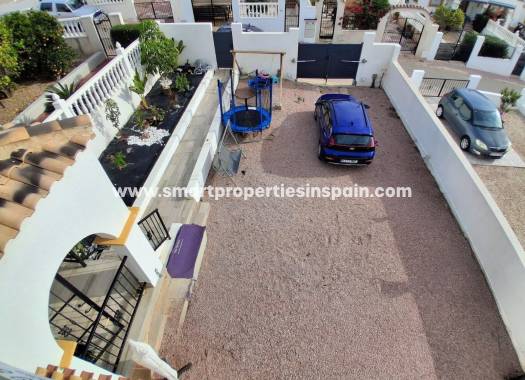 Wederverkoop - Semi Detached Villa - La Marina - Urbanización La Marina