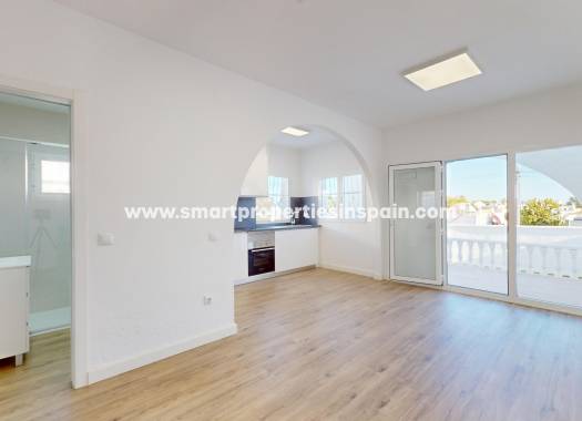 Resale - Semi Detached Villa - San Miguel de Salinas