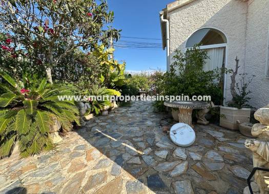 Resale - Bungalow - La Marina - Urbanización La Marina