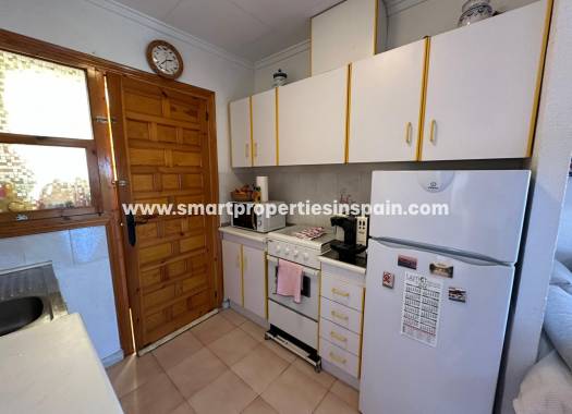 Reventa - Chalet Independiente - La Marina - Urbanización La Marina