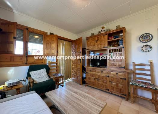 Reventa - Chalet Independiente - La Marina - Urbanización La Marina