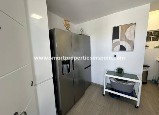 Reventa - Chalet Independiente - La Marina - Urbanización La Marina