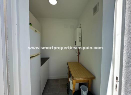 Reventa - Chalet Independiente - La Marina - Urbanización La Marina