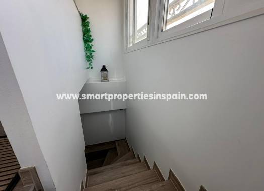 Wiederverkauf - Quad Villa - La Marina - Urbanización La Marina