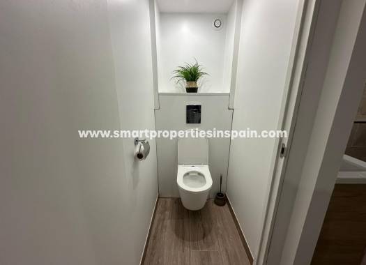 Wiederverkauf - Quad Villa - La Marina - Urbanización La Marina