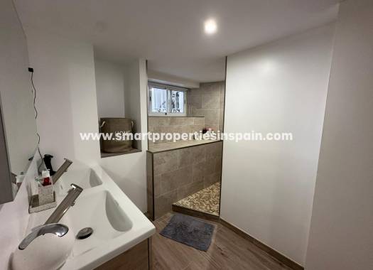 Wiederverkauf - Quad Villa - La Marina - Urbanización La Marina