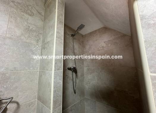 Wiederverkauf - Quad Villa - La Marina - Urbanización La Marina