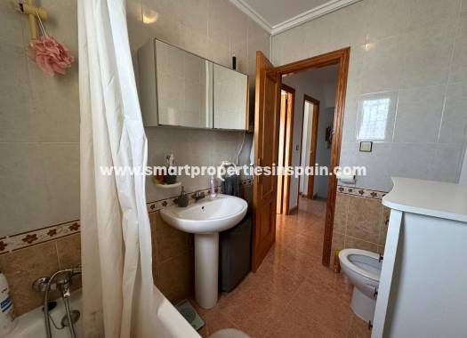 Wiederverkauf - Quad Villa - La Marina - Urbanización La Marina