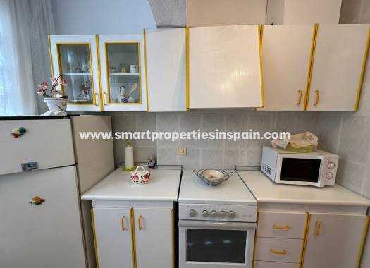 Wederverkoop - Detached Villa - La Marina - Urbanización La Marina