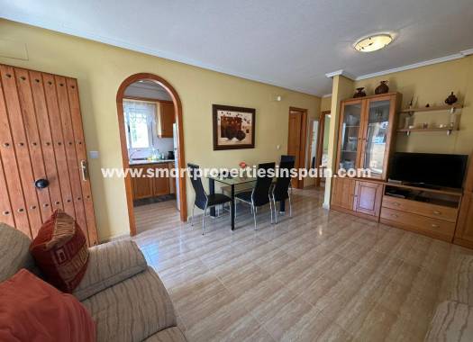 Wiederverkauf - Freistehendes Haus - La Marina - Urbanización La Marina