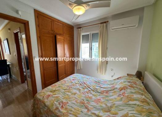 Wiederverkauf - Freistehendes Haus - La Marina - Urbanización La Marina