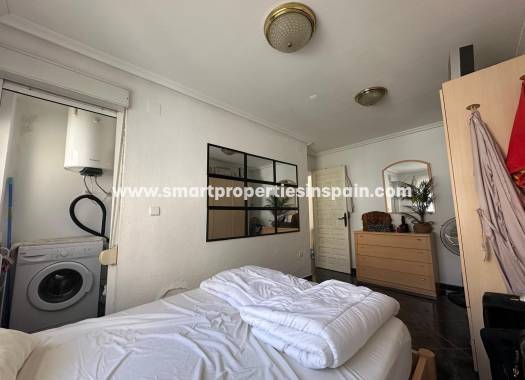 Reventa - Vivienda Semi Adosada - La Marina - Urbanización La Marina